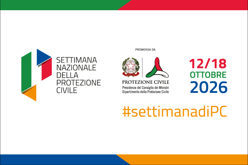 Grafica della Settimana Nazionale della Protezione Civile, in programma dal 12 al 18 ottobre 2026. L'immagine include il testo 'Settimana Nazionale della Protezione Civile' e i loghi ufficiali del Dipartimento della Protezione Civile, con l'hashtag #settimanadiPC.
