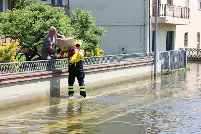 Notizia ordinanza primo contributo maltempo emilia-romagna_evidenza