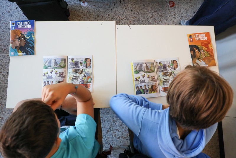 Il terzo numero del fumetto "L'attimo decisivo", dal titolo "La goccia" è sui banchi di scuola 